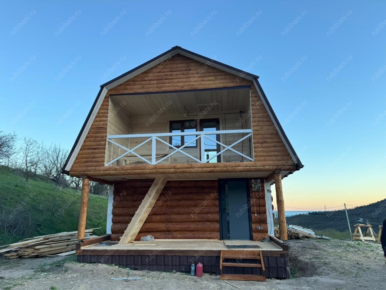 Дом- баня с террасой, сруб в лапу — фото 1 Дом- баня с террасой, сруб в лапу — фото 1